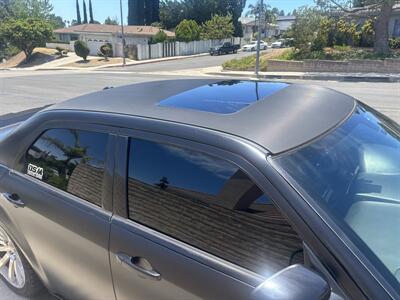 2006 Chrysler 300 Series SRT-8   - Photo 17 - North Hollywood, CA 91601