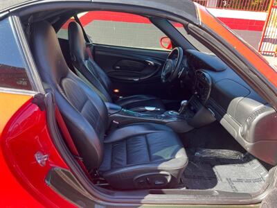 2002 Porsche 911 Carrera 4   - Photo 21 - North Hollywood, CA 91601