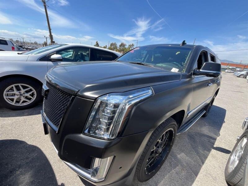 2017 Cadillac Escalade Luxury   - Photo 1 - North Hollywood, CA 91601