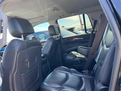 2017 Cadillac Escalade Luxury   - Photo 7 - North Hollywood, CA 91601