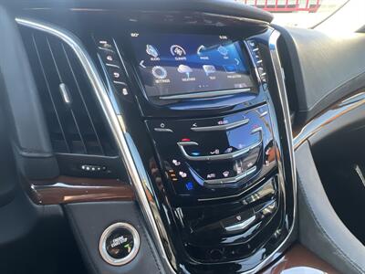 2017 Cadillac Escalade Luxury - Photo 15 - North Hollywood, CA 91601