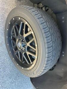 2017 Cadillac Escalade Luxury   - Photo 3 - North Hollywood, CA 91601