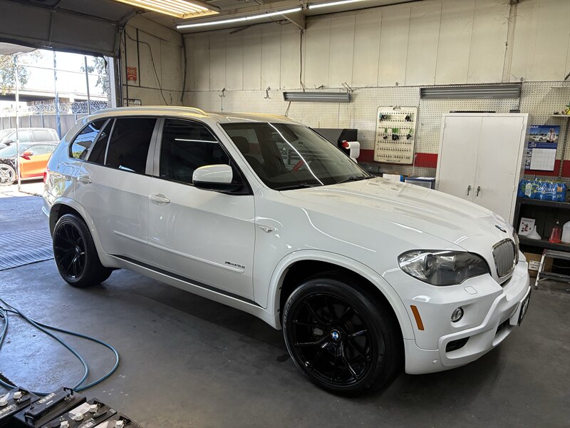 2010 BMW X5 xDrive48i   - Photo 1 - North Hollywood, CA 91601
