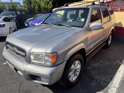 1999 Nissan Pathfinder SE Limited SUV