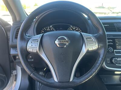 2017 Nissan Altima 2.5 SL   - Photo 12 - North Hollywood, CA 91601