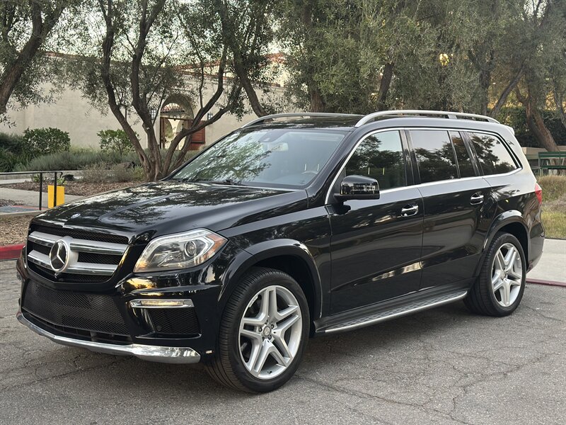 2015 Mercedes-Benz GL 550 4MATIC  