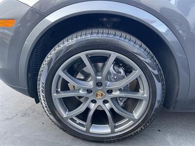 2019 Porsche Cayenne   - Photo 69 - North Hollywood, CA 91601