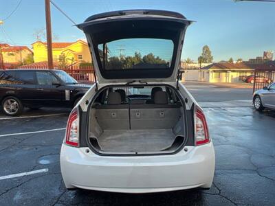 2014 Toyota Prius Three   - Photo 10 - North Hollywood, CA 91601