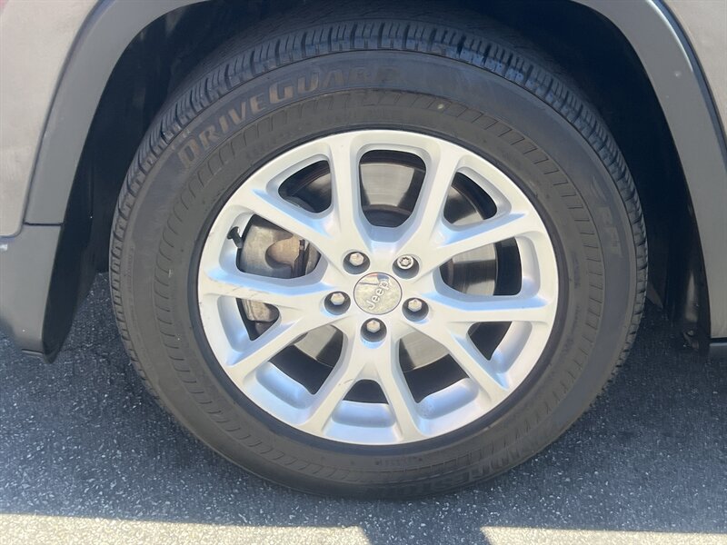 2016 Jeep Cherokee Latitude Altitude photo 54