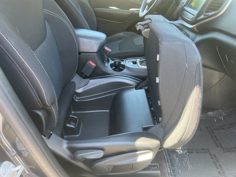 2016 Jeep Cherokee Latitude Altitude photo 49