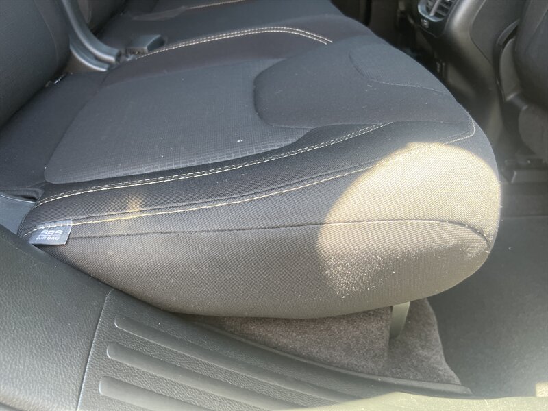 2016 Jeep Cherokee Latitude Altitude photo 57