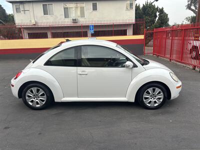 2009 Volkswagen Beetle Base PZEV   - Photo 6 - North Hollywood, CA 91601