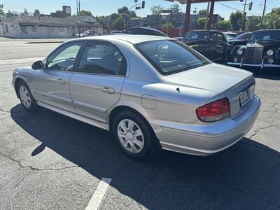 2004 Hyundai SONATA   - Photo 2 - North Hollywood, CA 91601