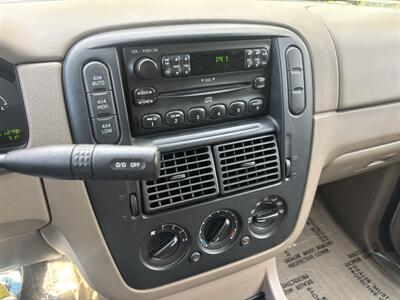 2002 Ford Explorer XLT 4dr XLT - Photo 16 - North Hollywood, CA 91601