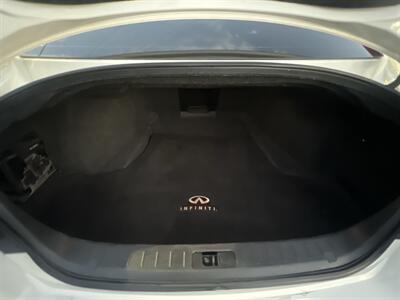 2011 INFINITI M37   - Photo 10 - North Hollywood, CA 91601