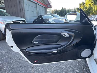 2005 Porsche 911 Carrera 4S   - Photo 24 - North Hollywood, CA 91601