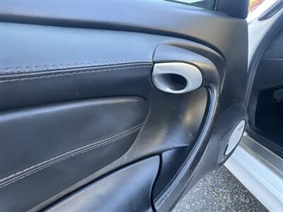 2005 Porsche 911 Carrera 4S   - Photo 25 - North Hollywood, CA 91601