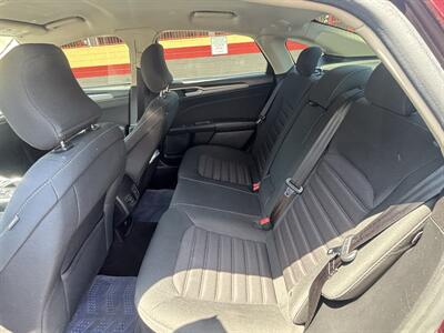 2018 Ford Fusion SE   - Photo 8 - North Hollywood, CA 91601