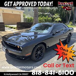 2015 Dodge Challenger SXT   - Photo 1 - North Hollywood, CA 91601