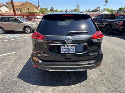 2017 Nissan Rogue SV   - Photo 4 - North Hollywood, CA 91601