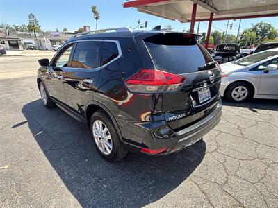 2017 Nissan Rogue SV   - Photo 3 - North Hollywood, CA 91601