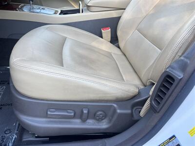 2014 Hyundai Genesis 3.8L   - Photo 12 - North Hollywood, CA 91601