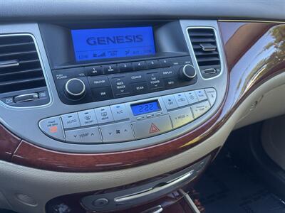 2014 Hyundai Genesis 3.8L   - Photo 15 - North Hollywood, CA 91601