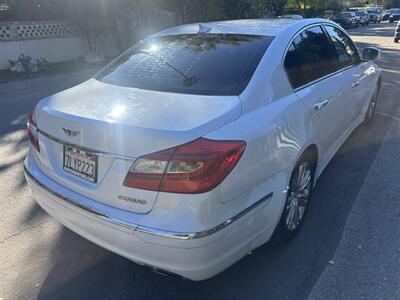 2014 Hyundai Genesis 3.8L   - Photo 3 - North Hollywood, CA 91601