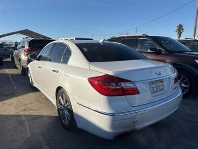 2014 Hyundai Genesis 3.8L   - Photo 2 - North Hollywood, CA 91601