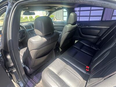 2014 Lincoln MKS   - Photo 16 - North Hollywood, CA 91601
