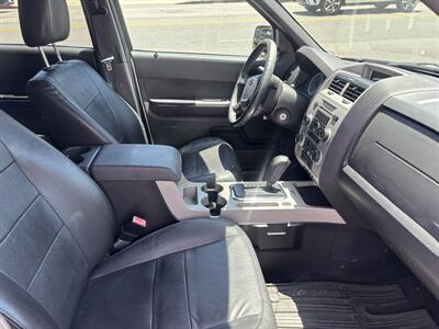 2011 Ford Escape XLT - Photo 6 - North Hollywood, CA 91601