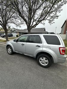 2011 Ford Escape XLT   - Photo 2 - North Hollywood, CA 91601