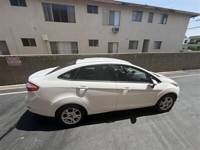 2014 Ford Fiesta SE   - Photo 9 - North Hollywood, CA 91601