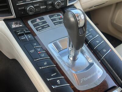 2014 Porsche Panamera   - Photo 47 - North Hollywood, CA 91601