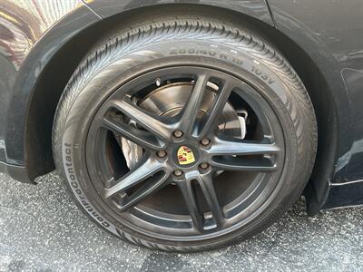 2014 Porsche Panamera   - Photo 21 - North Hollywood, CA 91601