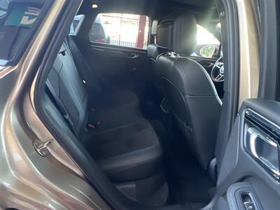 2021 Porsche Macan   - Photo 28 - North Hollywood, CA 91601