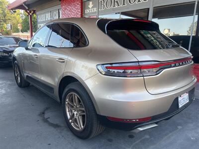 2021 Porsche Macan   - Photo 5 - North Hollywood, CA 91601