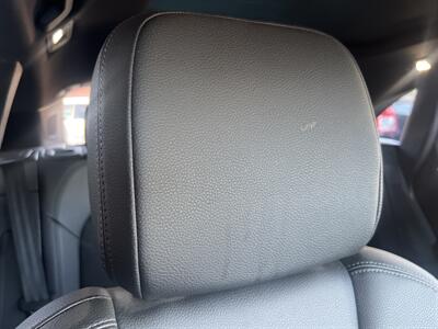 2021 Porsche Macan   - Photo 33 - North Hollywood, CA 91601