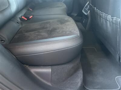 2021 Porsche Macan   - Photo 29 - North Hollywood, CA 91601