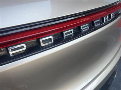 2021 Porsche Macan   - Photo 12 - North Hollywood, CA 91601