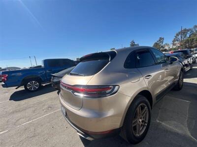 2021 Porsche Macan   - Photo 3 - North Hollywood, CA 91601