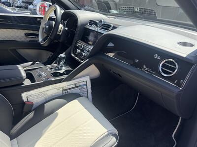 2023 Bentley Bentayga Speed - Photo 12 - North Hollywood, CA 91601