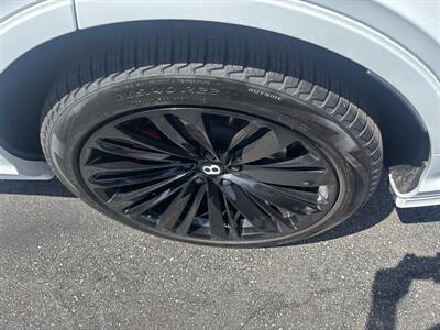 2023 Bentley Bentayga Speed - Photo 5 - North Hollywood, CA 91601