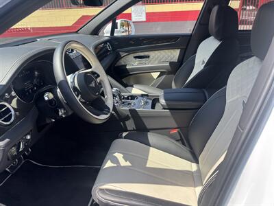 2023 Bentley Bentayga Speed - Photo 6 - North Hollywood, CA 91601