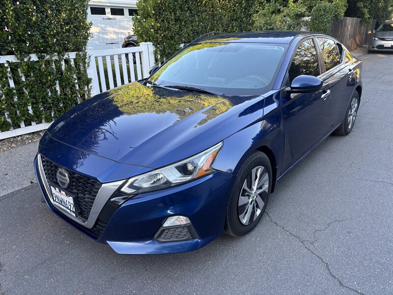 2019 Nissan Altima 2.5 S - Photo 1 - North Hollywood, CA 91601