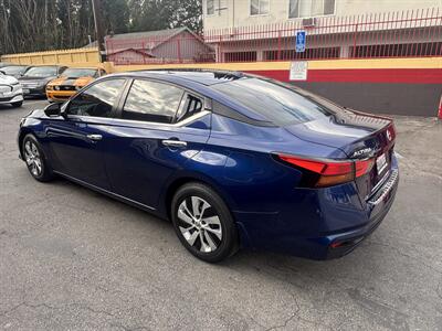 2019 Nissan Altima 2.5 S   - Photo 5 - North Hollywood, CA 91601