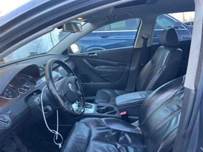 2007 Volkswagen Passat 3.6L   - Photo 5 - North Hollywood, CA 91601