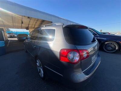 2007 Volkswagen Passat 3.6L   - Photo 4 - North Hollywood, CA 91601