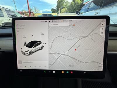 2022 Tesla Model 3   - Photo 9 - North Hollywood, CA 91601