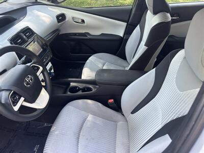 2017 Toyota Prius Two Eco - Photo 11 - North Hollywood, CA 91601